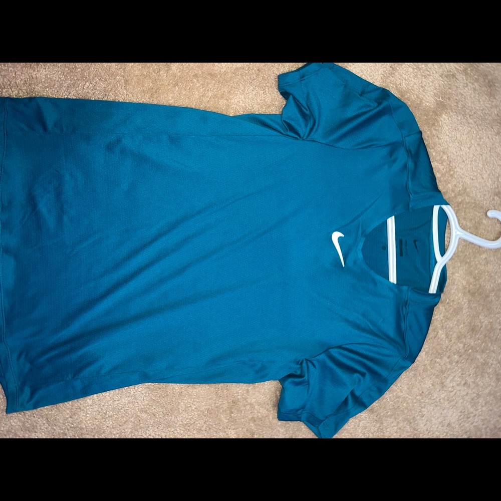 teal nike tshirt (small)